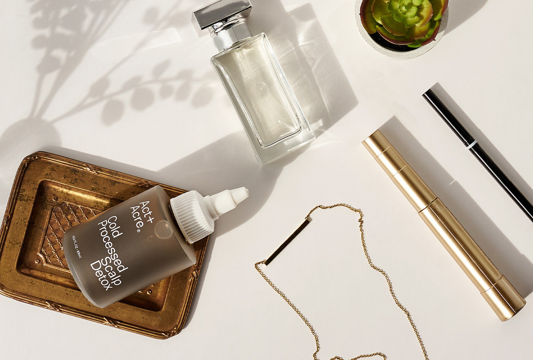 產(chǎn)品包裝設(shè)計(jì)開啟方式的情感化設(shè)計(jì)研究 產(chǎn)品包裝設(shè)計(jì)開啟方式的情感化設(shè)計(jì)研究