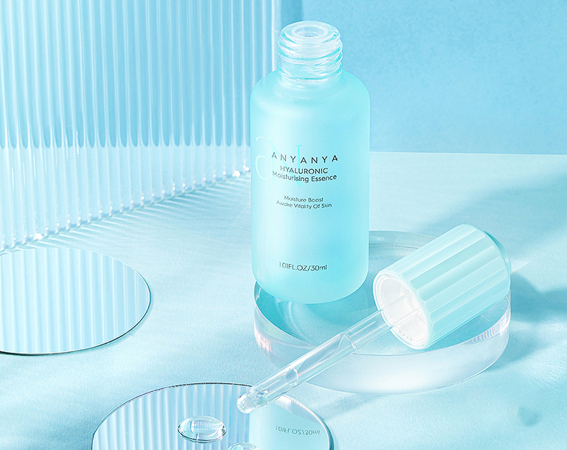 又一千億級(jí)市場(chǎng)在國(guó)人臉上誕生，它會(huì)是國(guó)產(chǎn)護(hù)膚品彎道超車的新機(jī)會(huì)？